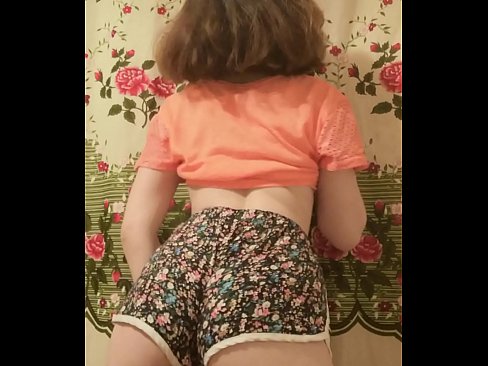 ❤️ सेक्सी युवा बेब अलग करना बंद उसकी शॉर्ट्स पर कैमरा ☑ गुदा वीडियो हम पर